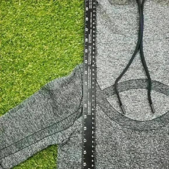 Under Armour Sweatshirt Women Size XS Threadborne HeatGear Hoodie Gray 4498 - Picture 5 of 7